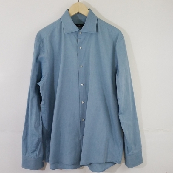 HUGO BOSS Men's Regular Fit Blue Button-Up Shirt - Picture 1 of 8
